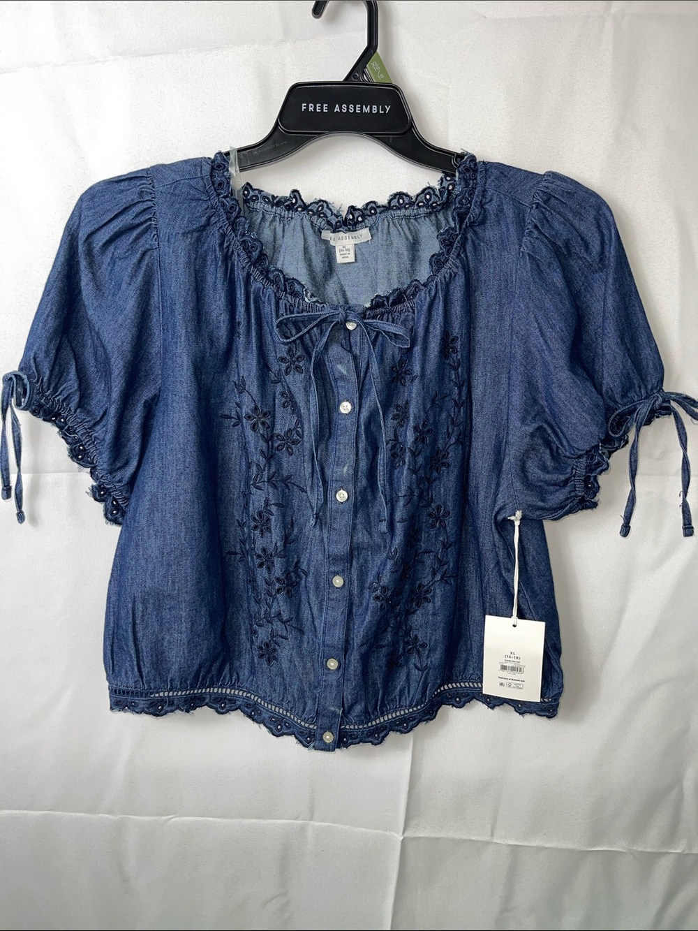 Free Assembly Blue Denim Embroidered Eyelet Lace Peasant Top NWT Size XL